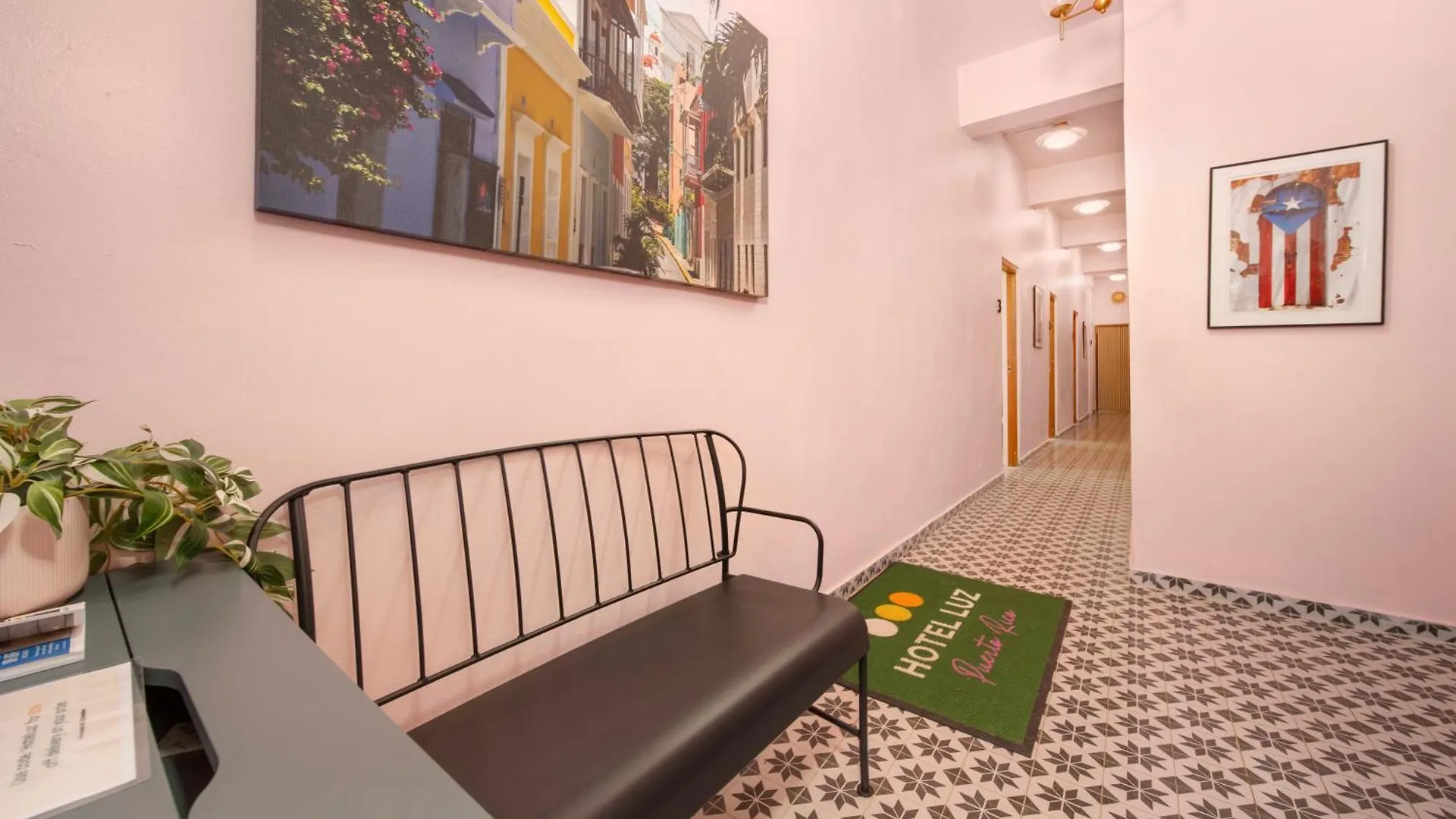 Room 8 Colorful Crash Pad Near Cerra Art Сан-Хуан Пуэрто-Рико